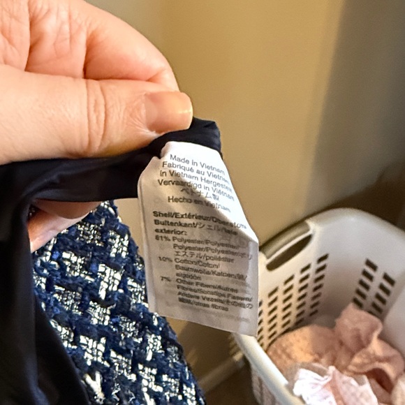 Like new women’s tweed dress - Picture 4 of 5